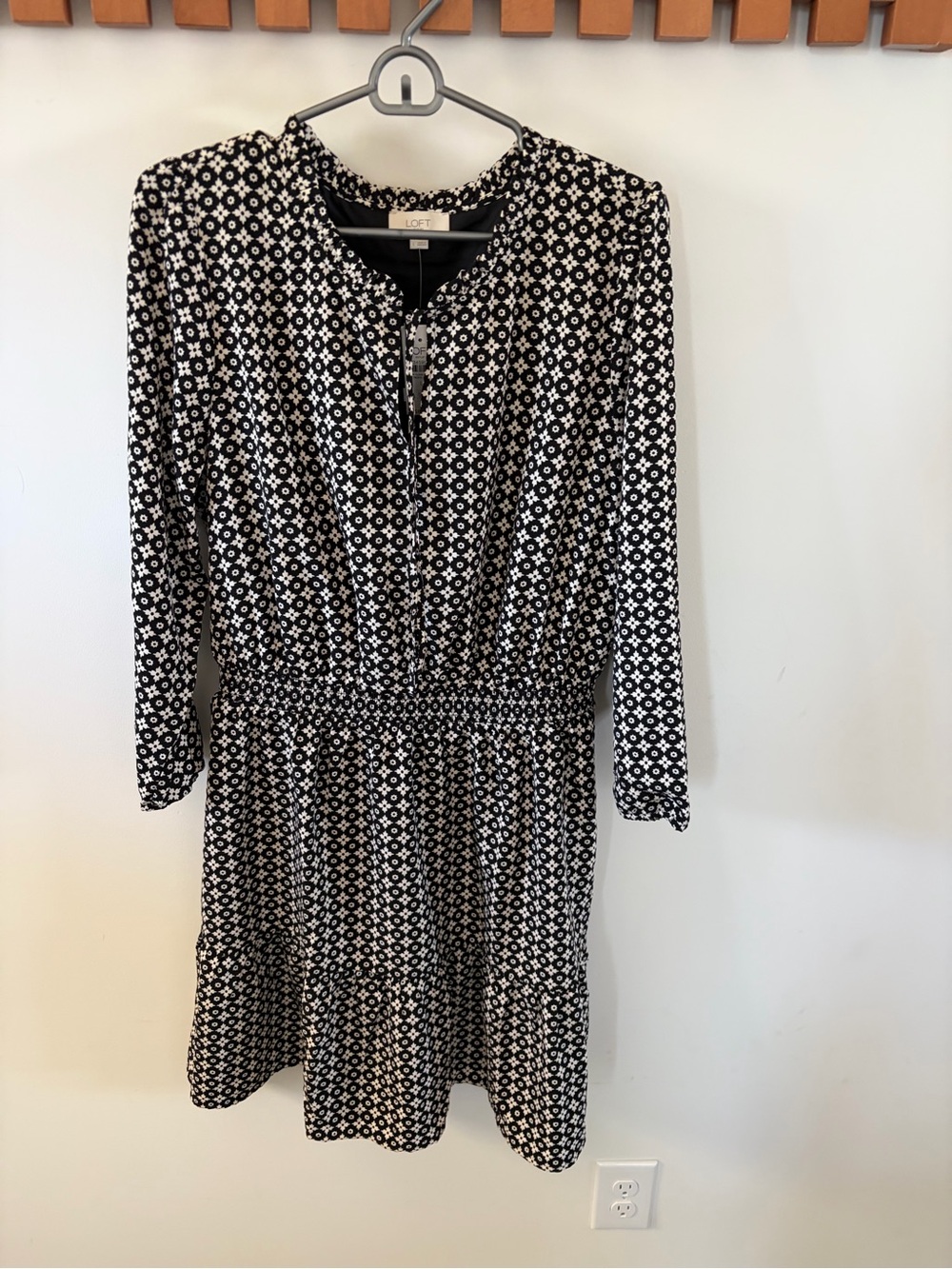 LOFT Black & White Floral-Print Long Sleeve Dress